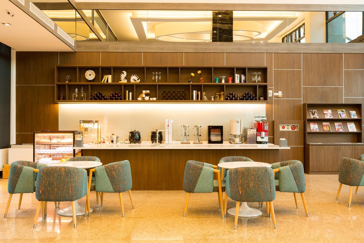 V-Hotel Taitung Экстерьер фото